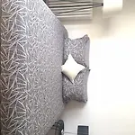 Champs Elysees - Cozy Studio